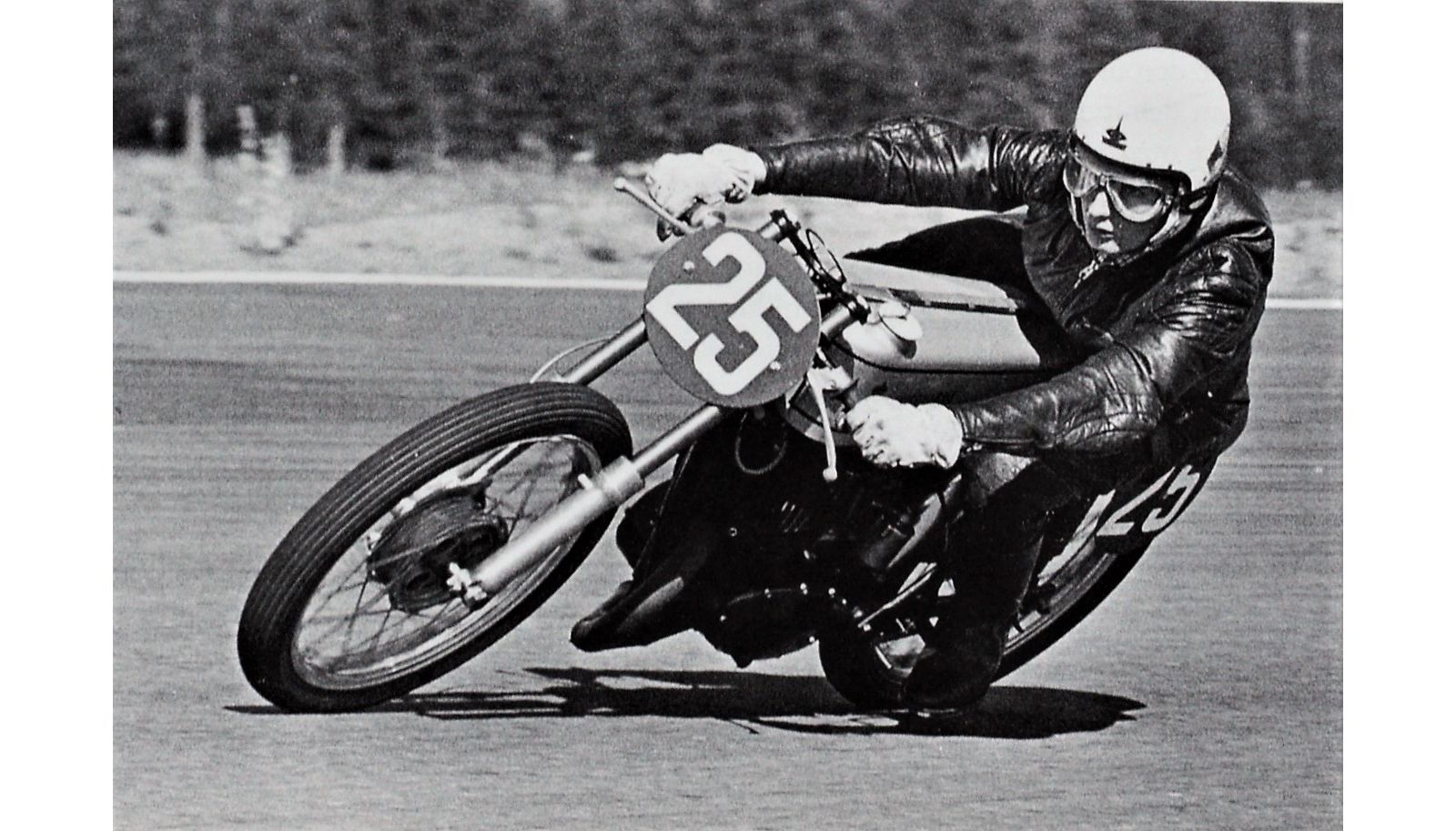 Road Racing Golden Arrow