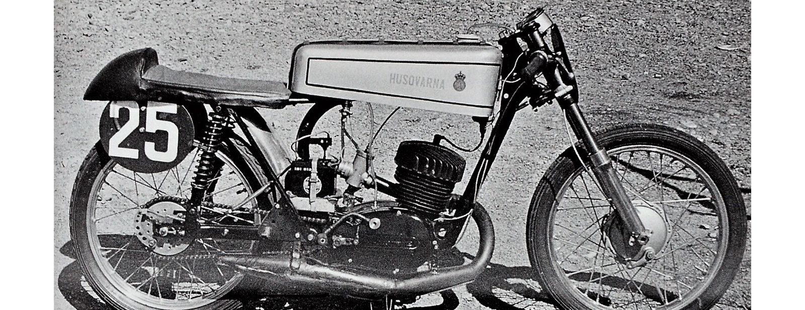 Road Racing Golden Arrow