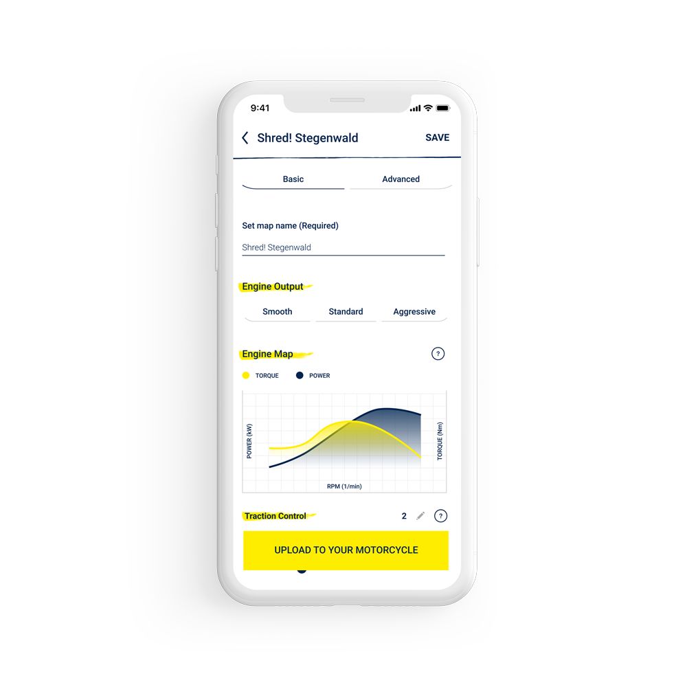 Pantalla de la app con configuración de salida del motor, gráfico de par y potencia, y control de tracción.
