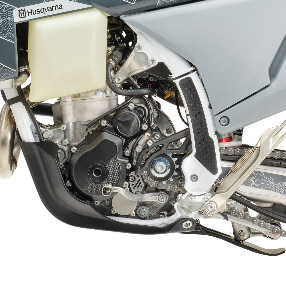 Protección de motor y sistema de bieletas